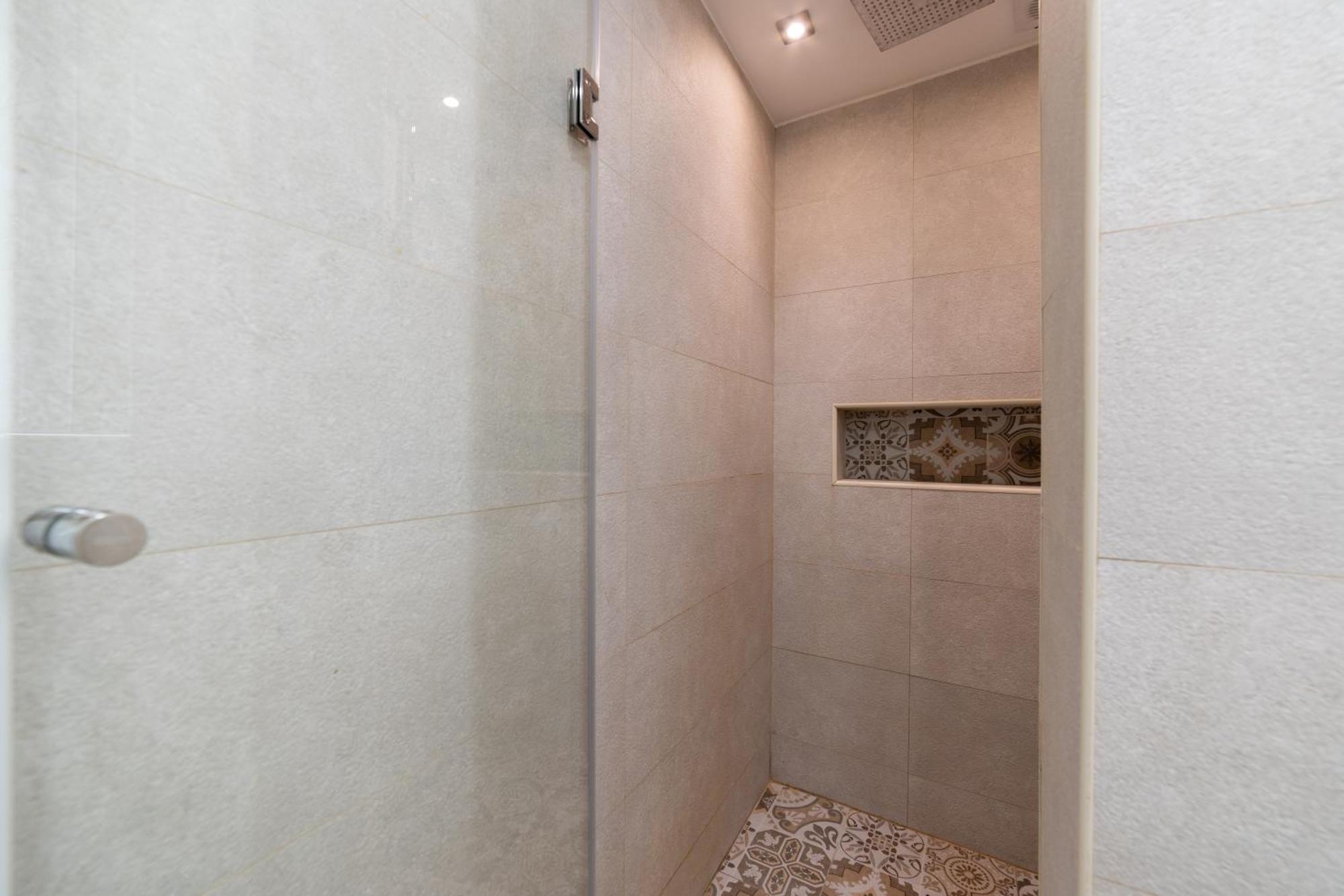 Old Town Colorful Two-Bedroom Apartment Сараєво Екстер'єр фото