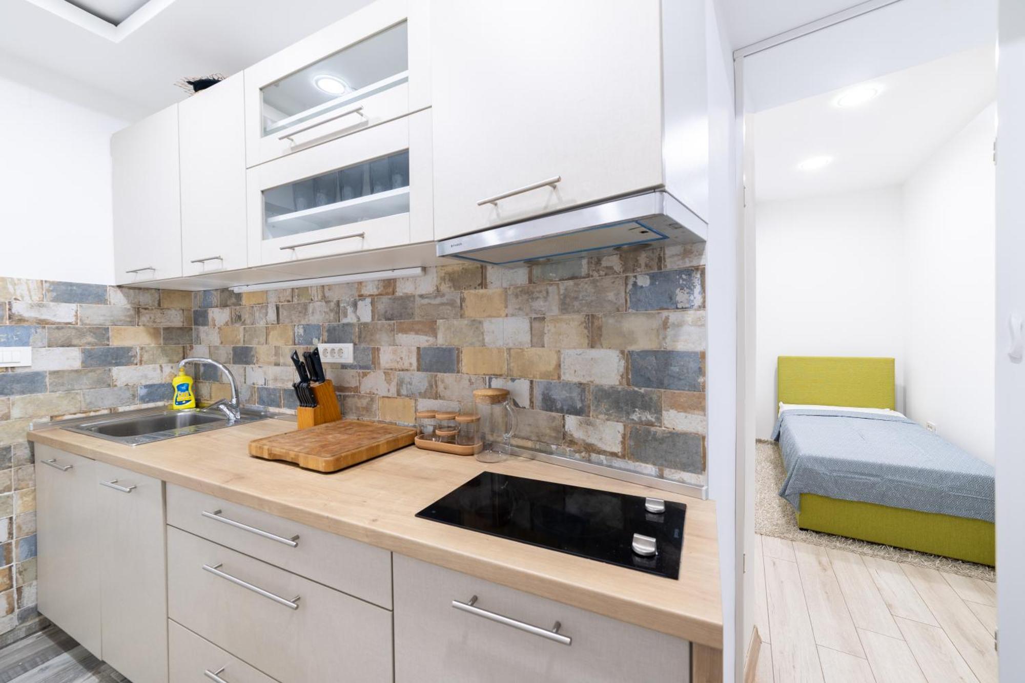 Old Town Colorful Two-Bedroom Apartment Сараєво Екстер'єр фото