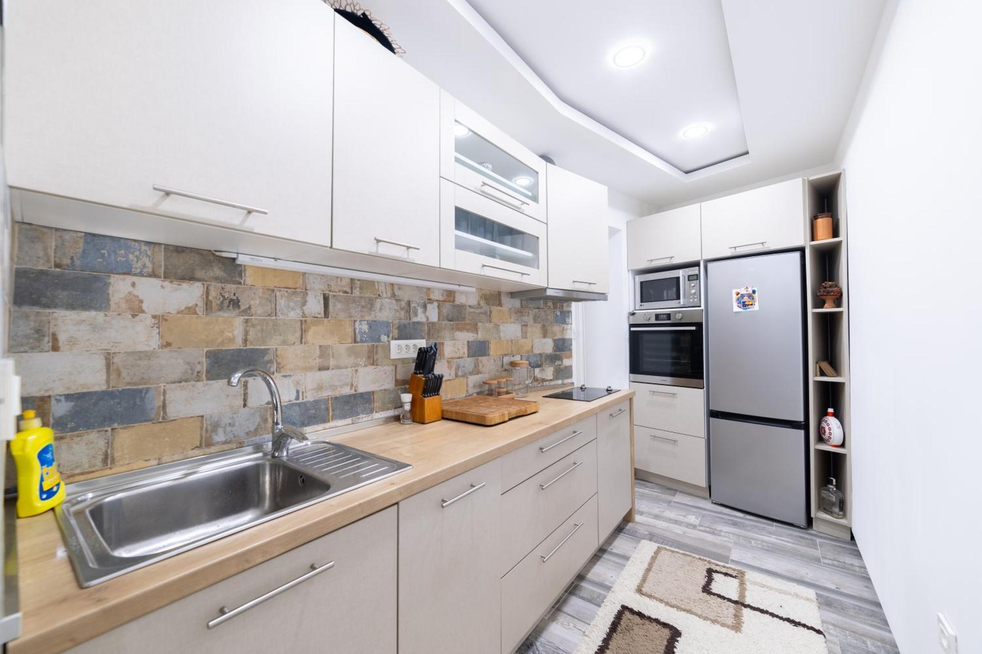 Old Town Colorful Two-Bedroom Apartment Сараєво Екстер'єр фото